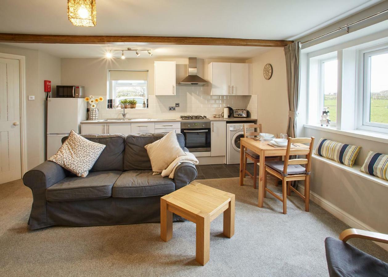 Host & Stay - Cosy Cottage Emley Extérieur photo