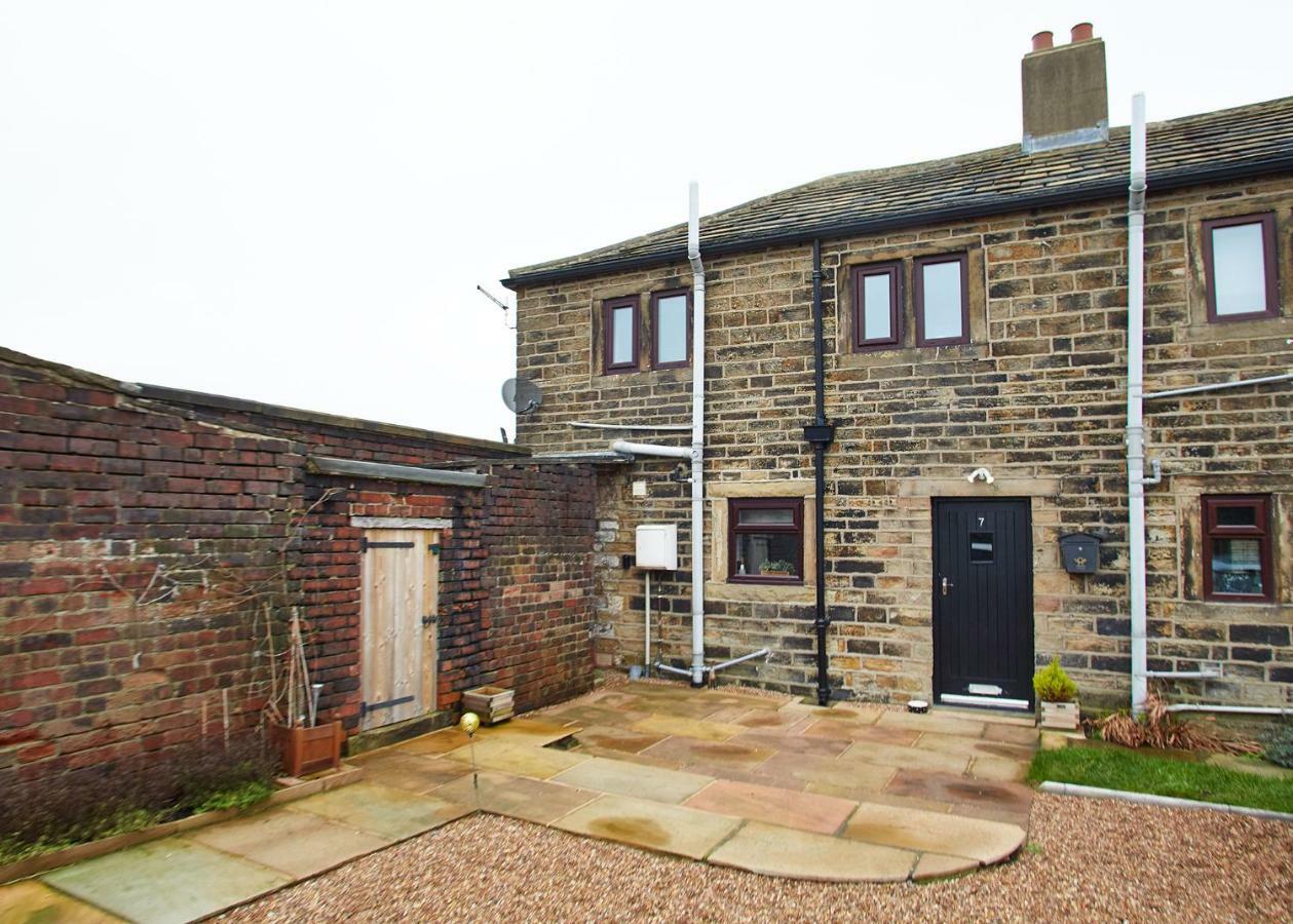 Host & Stay - Cosy Cottage Emley Extérieur photo