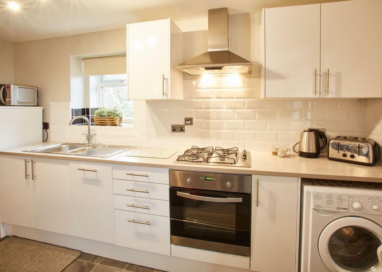 Host & Stay - Cosy Cottage Emley Extérieur photo